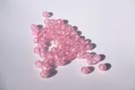 Korálek práskaný kulička 8mm růžová