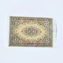 Koberec pro panenku zlatý 