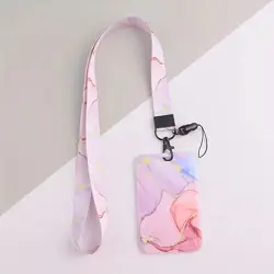 Šňůrka na krk s karabinou a poutkem, pouzdro na kartu růžový mramor 