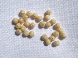 Ohňovky – broušené skleněné korálky 6 mm | 32 ks | krémová