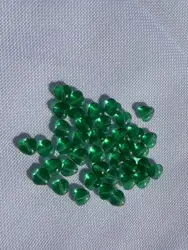 Skleněné mačkané korálky srdce jadeová zelená 6 × 6 mm – 7 g 