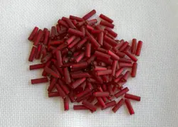 Preciosa® čípky (tyčinky) 7 mm – 10 g červená matná 