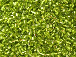 Rokajlové korálky Toho  - Round 15/0 : Silver-Lined Lime Green TR-15-24