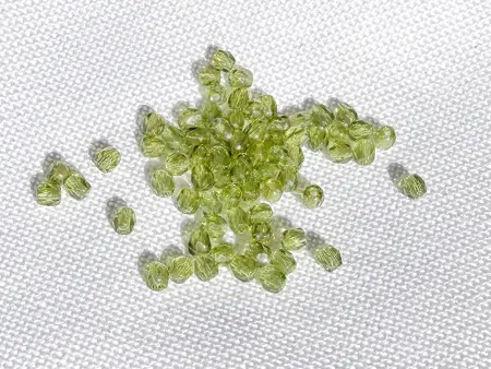 Korálky Ohňovky – broušené skleněné korálky 3 mm, 70 ks olivová