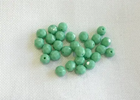 Ohňovky – broušené skleněné korálky 6 mm | 32 ks | pastel tyrkysová