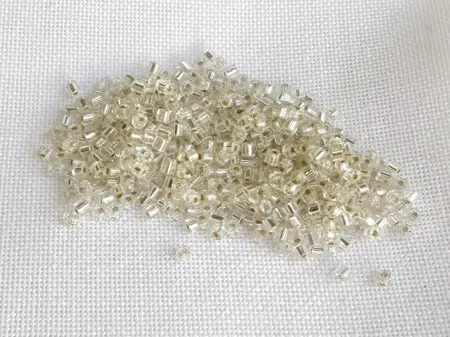 Preciosa® sekaný rokajl 10/0 – 10 g stříbrná