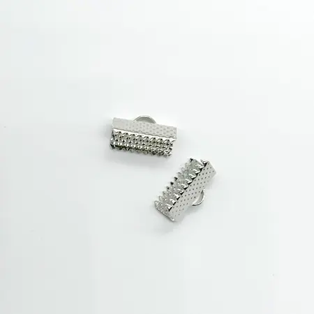 Plochá zamačkávací koncovka 12mm střibrná