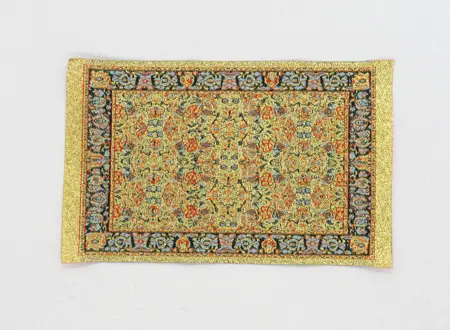 Koberec pro panenku zlatá