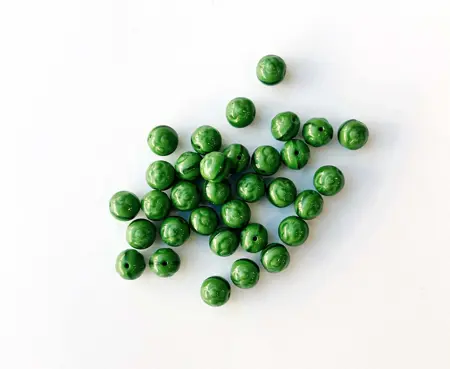 Korálek mačkaný kulička 7mm  zelená