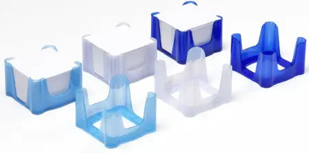 Blok kostka v bílém boxu