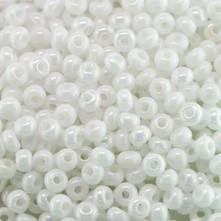 PRECIOSA rokajl 6/0, 3,7 mm, 10 g White Opaque Rainbow (46205)