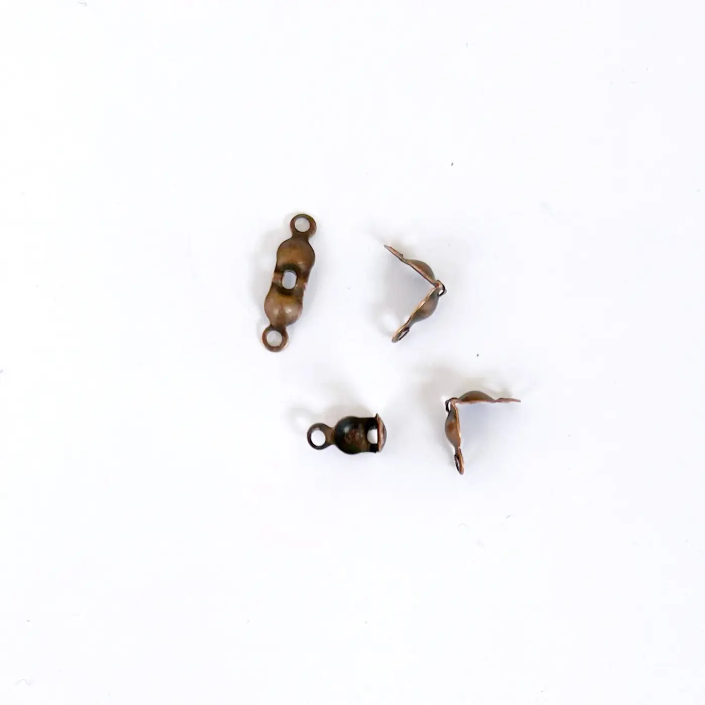 Kalota s očkem 4mm bronzova - fotografie 1