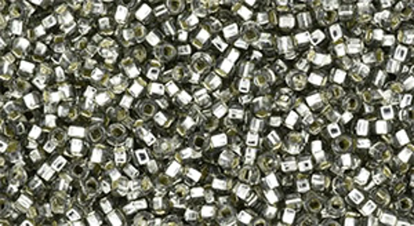  TOHO Square Hole Round 15/0 : Silver-Lined Black Diamond TR-15S-29A - fotografie 1