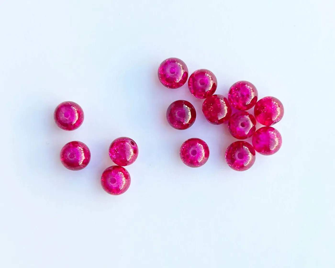 Korálek práskaný kulička 8mm magenta - fotografie 4