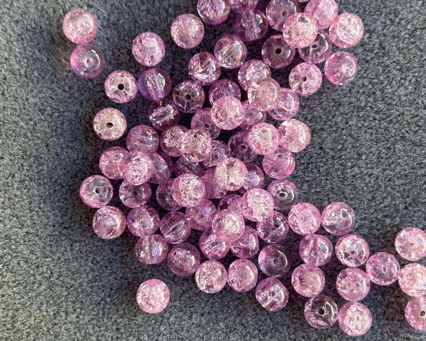 Korálek práskaný kulička 8mm levandulová - fotografie 3