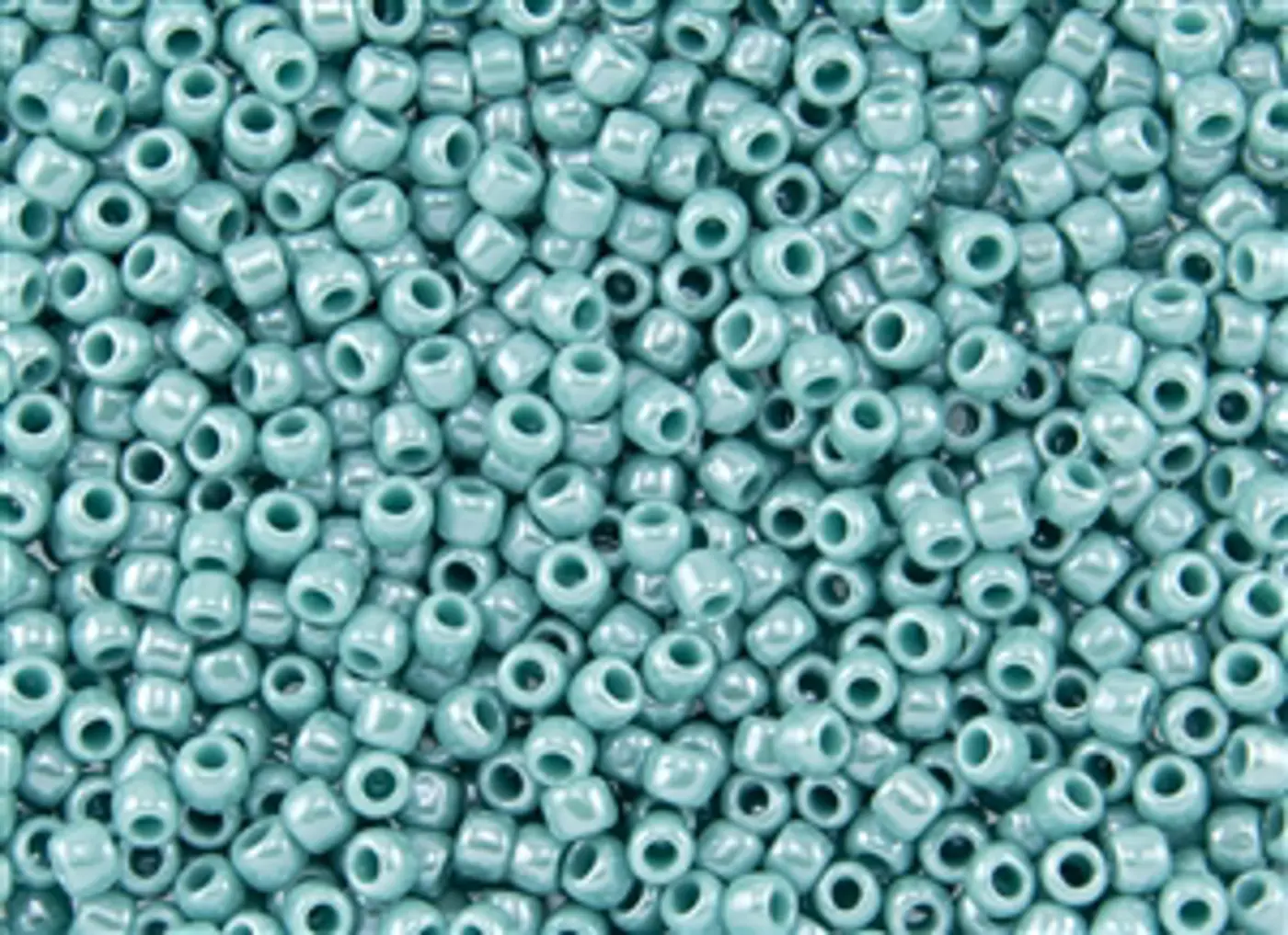 Rokajlové korálky - Round 11/0 : Opaque-Lustered Turquoise  TR-11-132 - fotografie 1