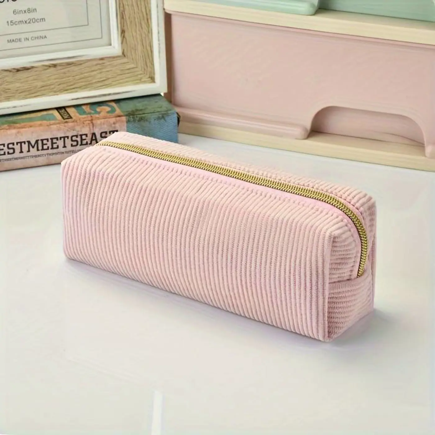 Textilní penál – růžová, 20,5×7×6 cm, zip se zlatým jezdcem - fotografie 1
