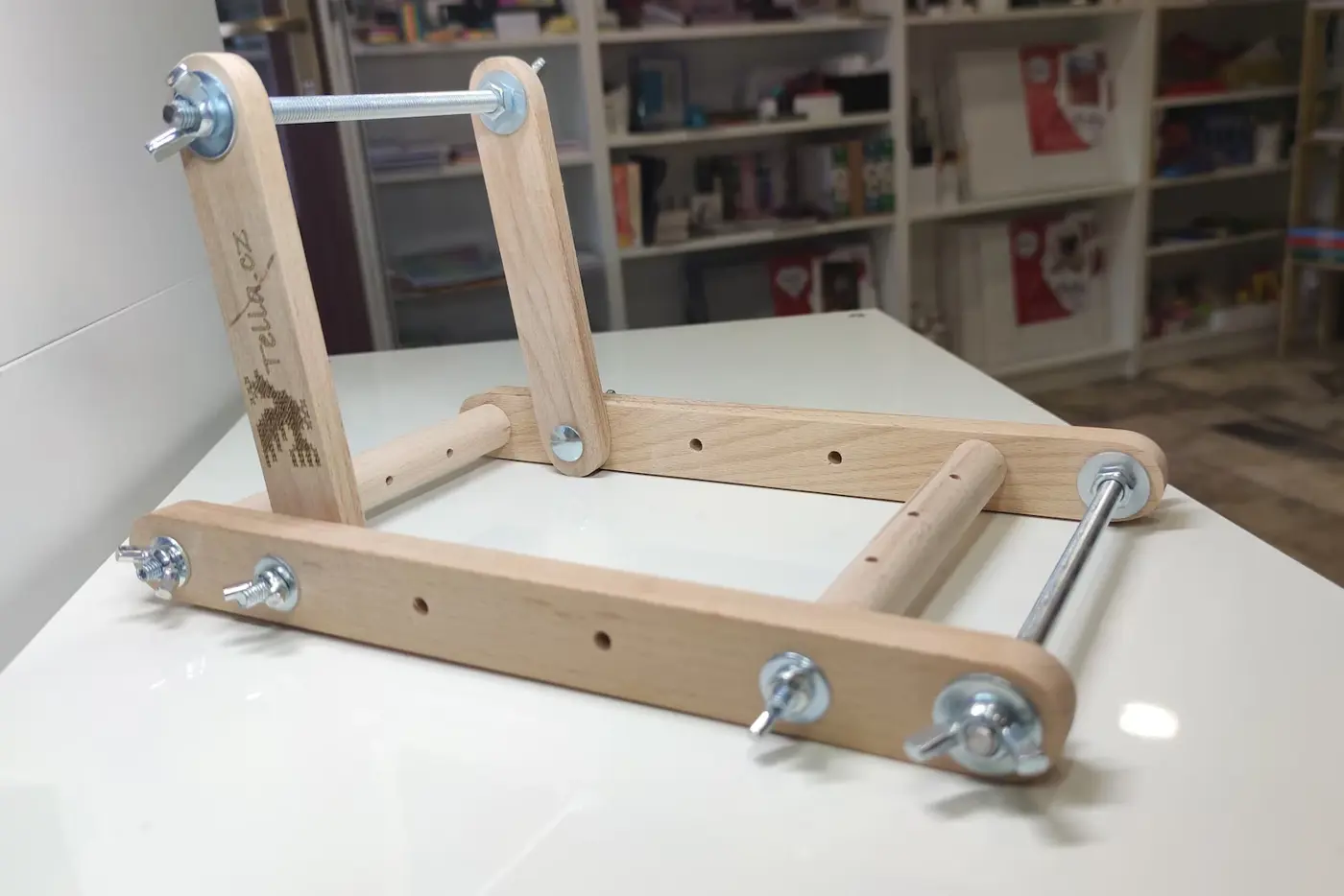 Korálkový tkací stav – DIY pletací stroj na náramky - fotografie 1