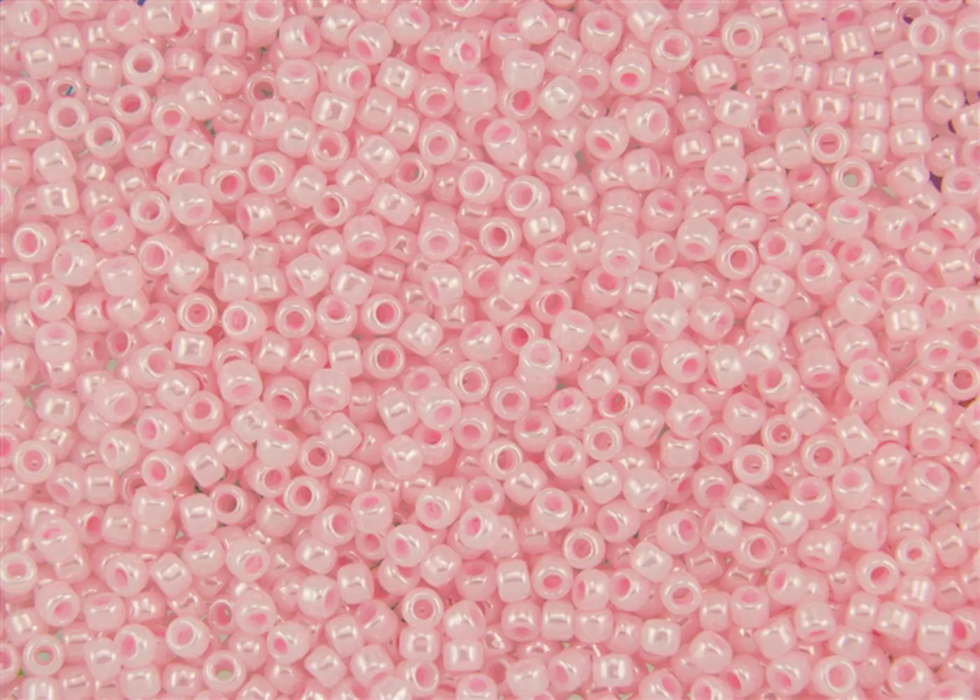  TOHO - Round 11/0 : Ceylon Innocent Pink TR-11-145 - fotografie 1
