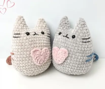  Háčkovaná kočička