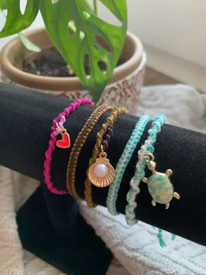 Náramky přátelství s přívěskem